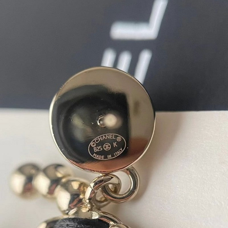 18K Chanel 25K Black & Pearls Gold Earrings