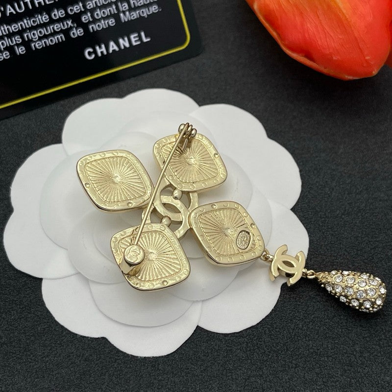 18K Chanel Diamond Shape Drop Brooch
