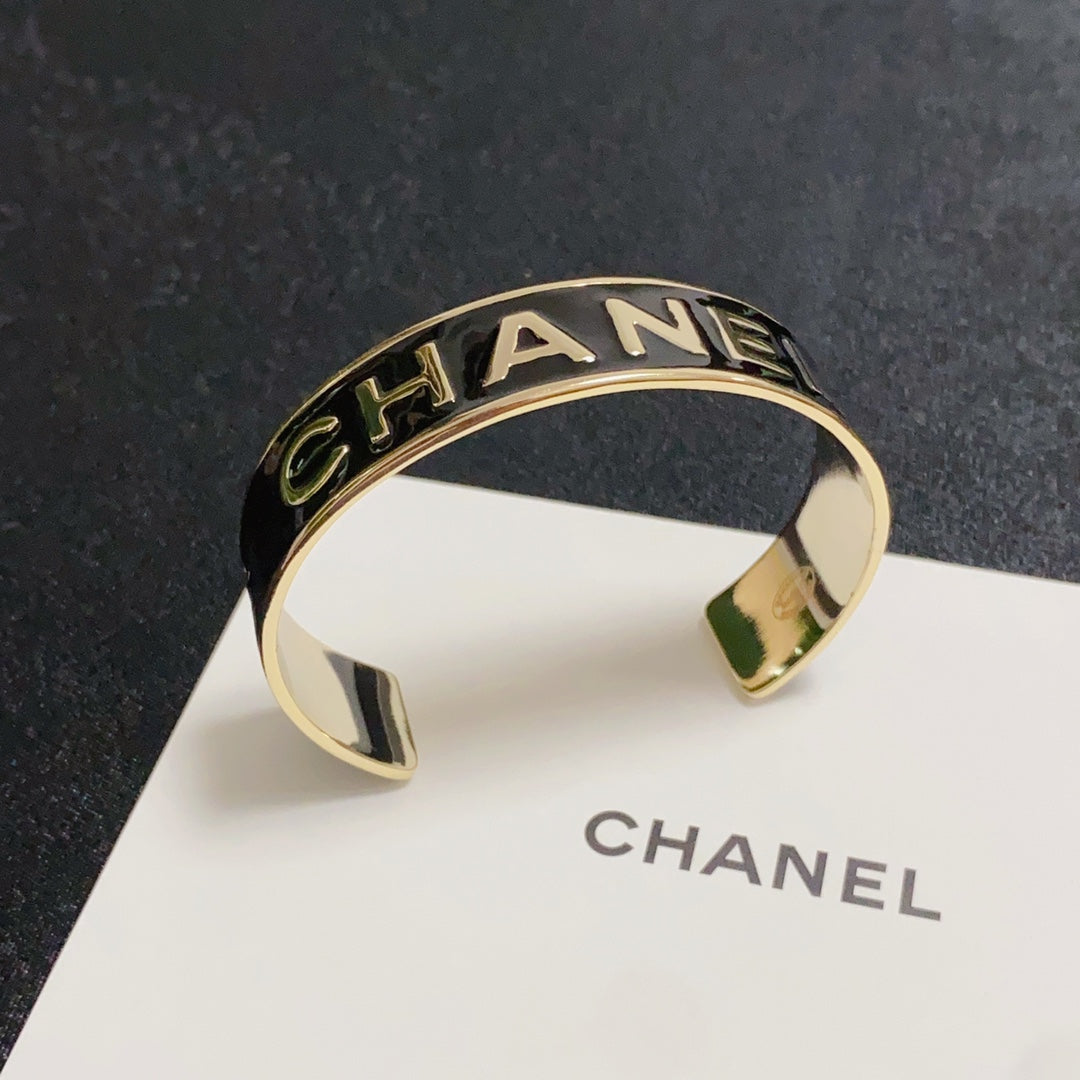 18K Chanel Open Wide Cuff Bracelet