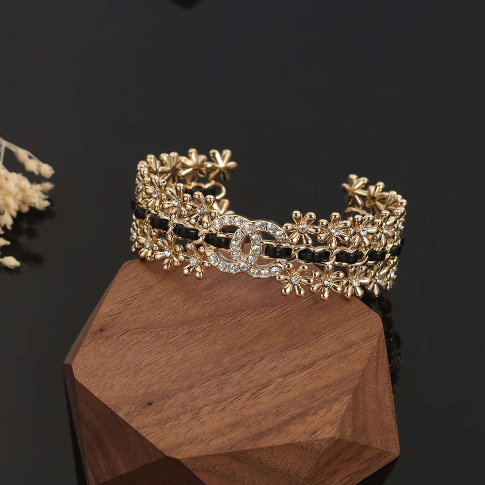 18K Chanel Open Cuff Strass Bracelet