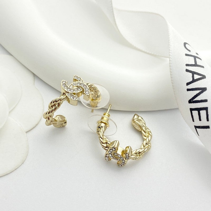 18K Chanel Diamond Circle Gold Earrings