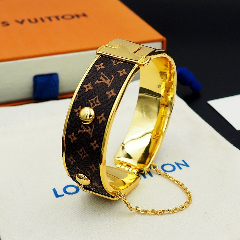 18K Louis Vuitton Signature Bracelet