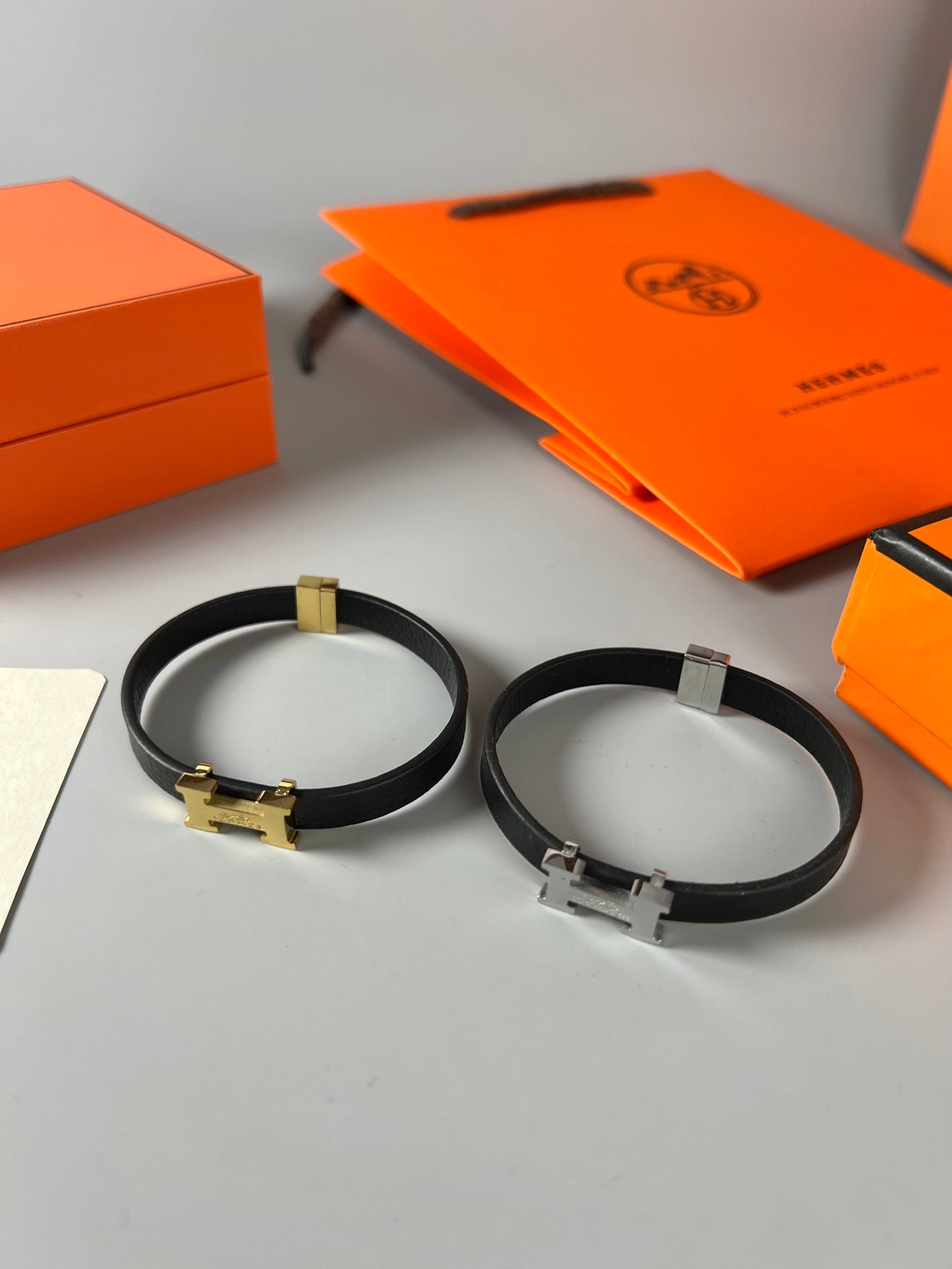 18K Belt Black Hermes Bracelet