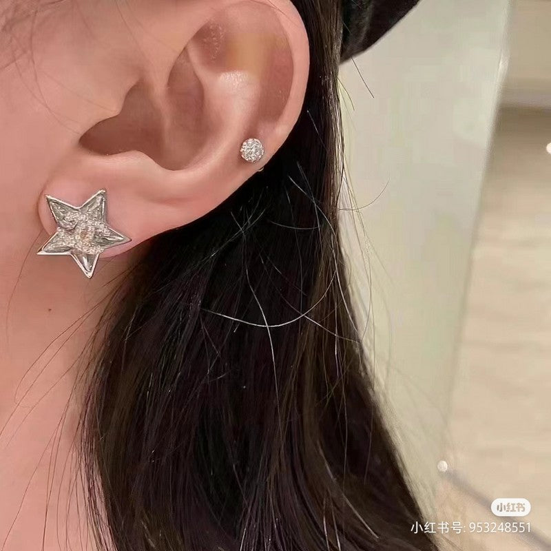 18K Chanel Star Diamond White Gold Earrings
