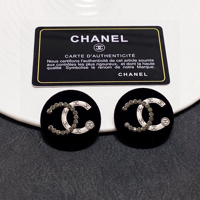 18K Chanel Black Earrings