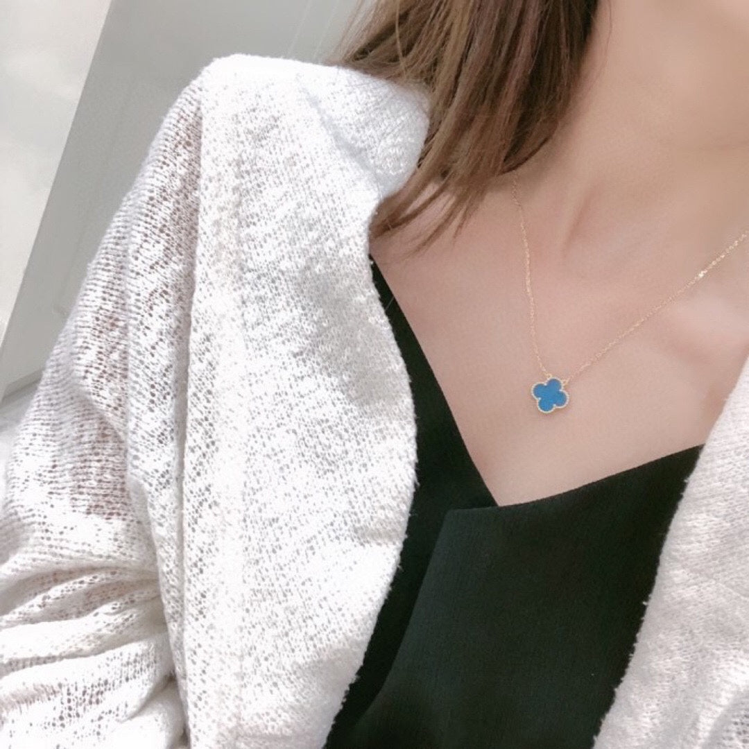 18K Van Cleef & Arpels Vintage Alhambra Agent Pendant Necklace