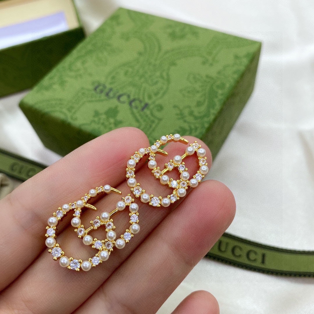 18K Gucci Pearls Earrings