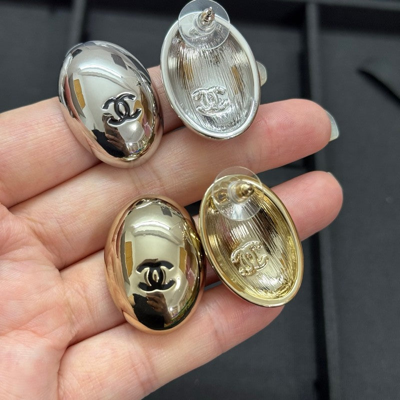 18K Chanel Oval Gold Earrings