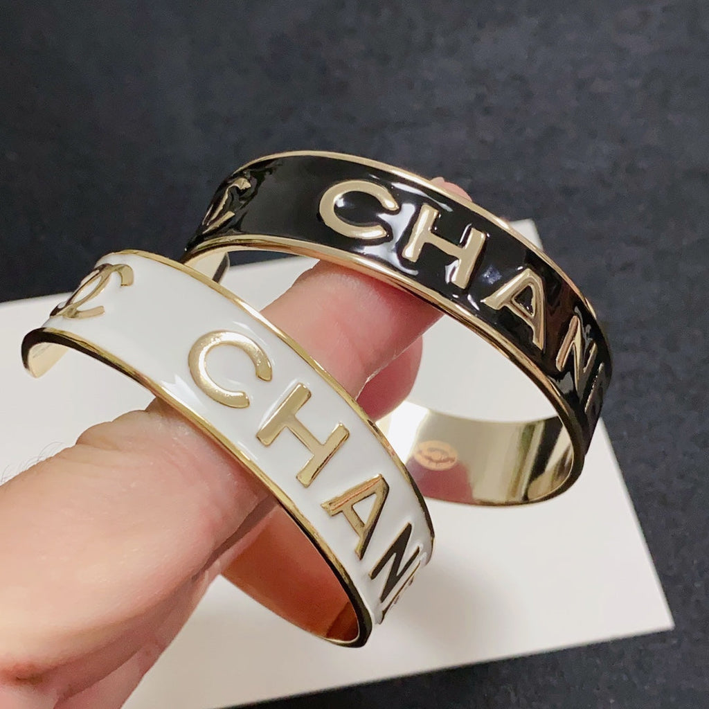 18K Chanel Open Wide Cuff Bracelet