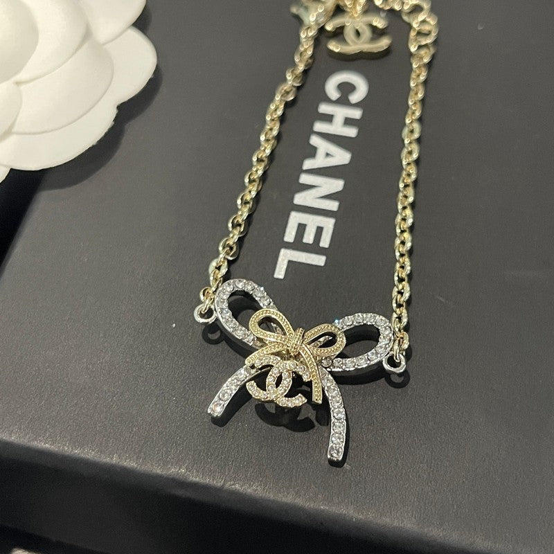 18K Chanel Bow Tie Chain Bracelet