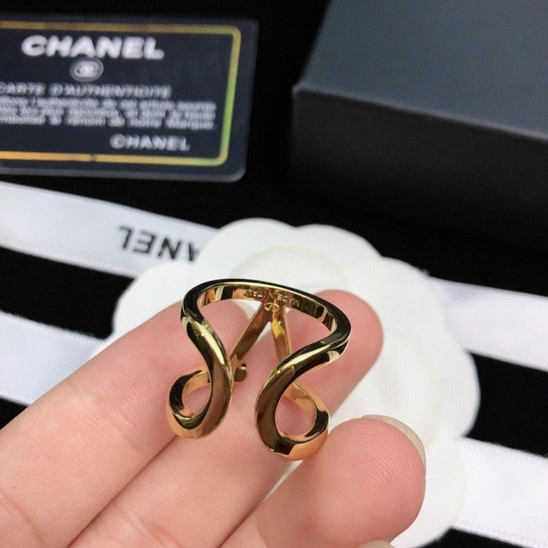 18K Valentino VLogo Signature Gold Ring