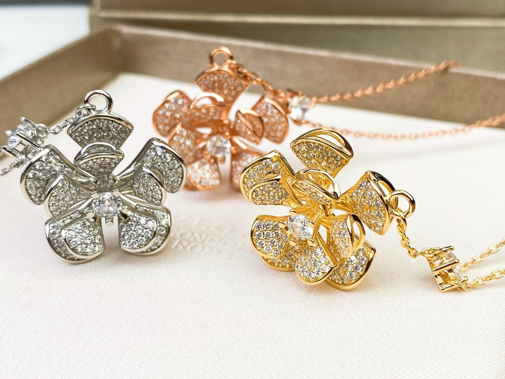 18K BVLGARI BV DIVAS' DREAM Necklace
