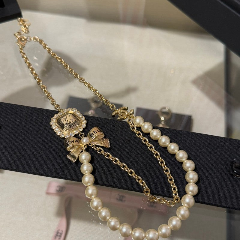 18K Chanel 25K Butterfly Pearl Necklace
