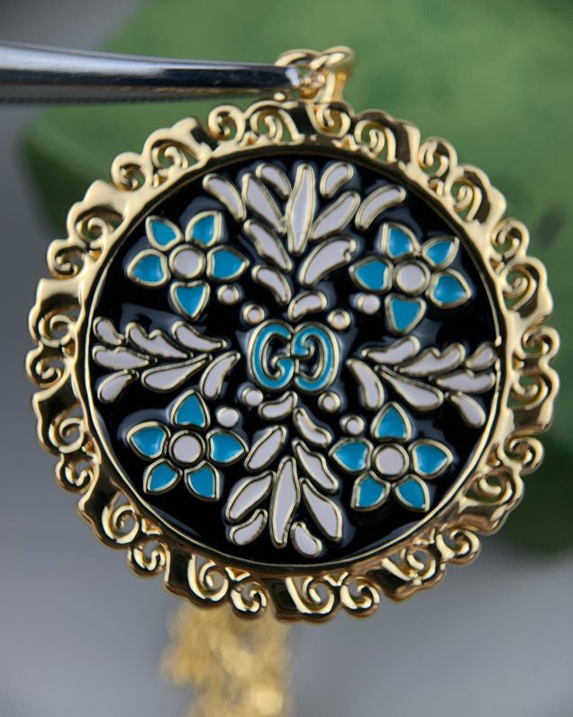 18K Gucci Iconic Floral Pendant Necklace