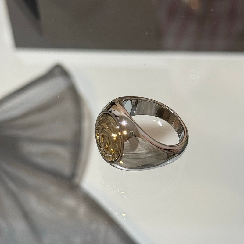 18K Chanel 25K Black Gold Heart Ring