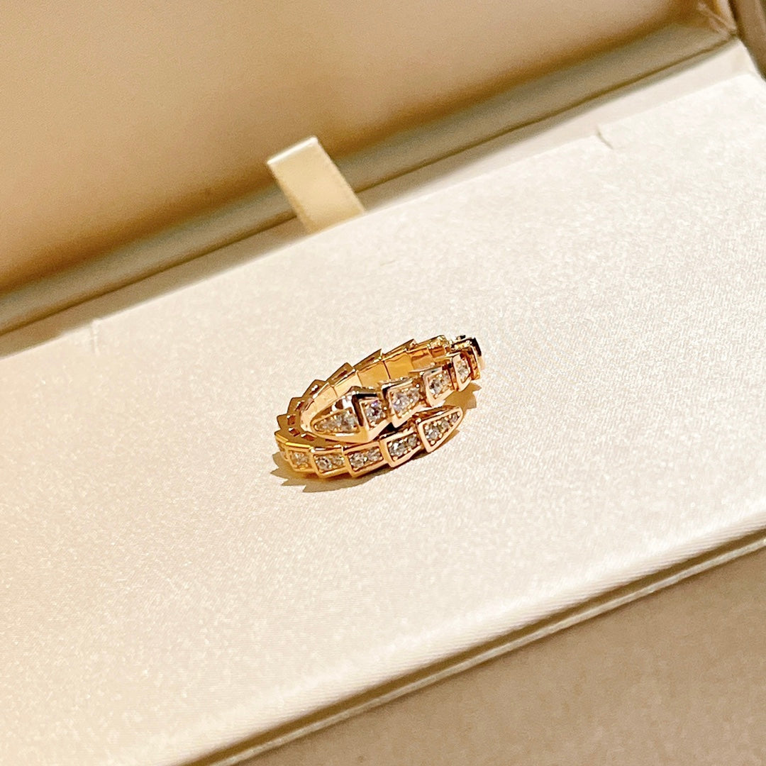 18K BVLGARI BV Serpenti Viper Pave Diamond Ring