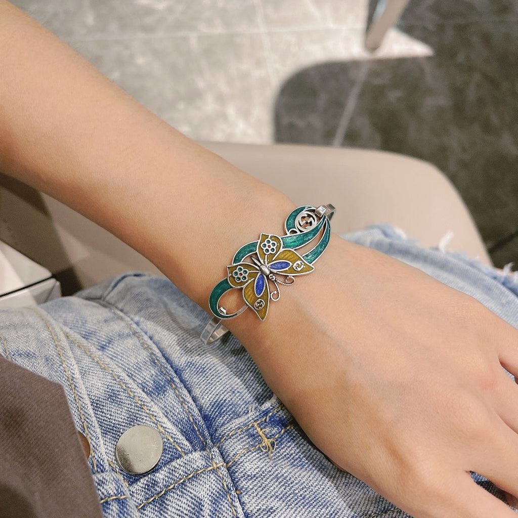 Gucci Interlocking G & Butterfly Bracelet