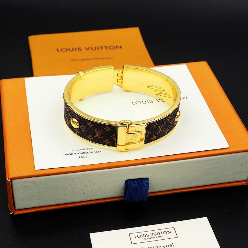 18K Louis Vuitton Signature Bracelet