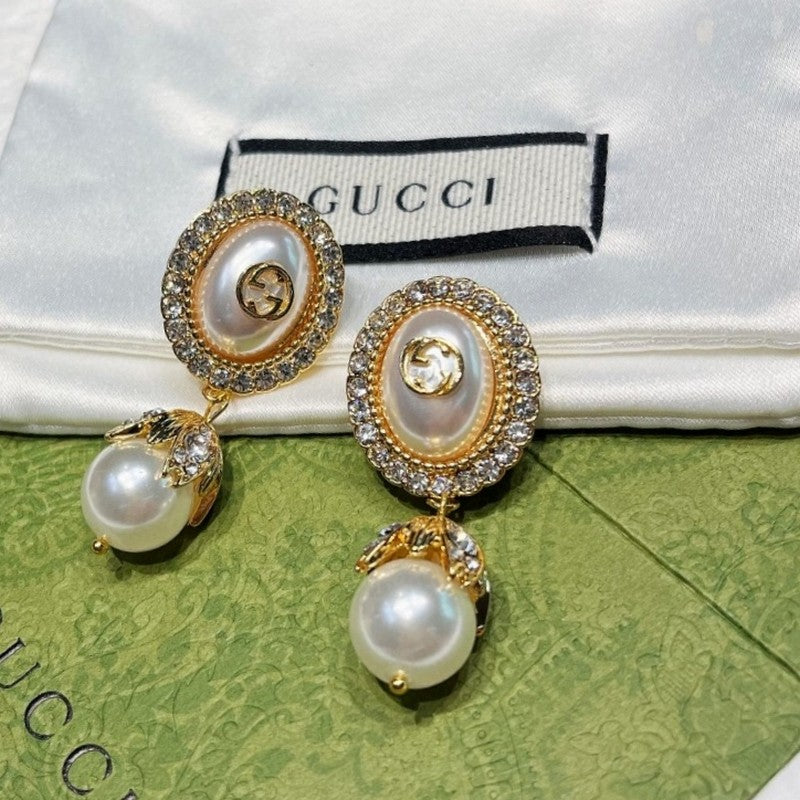 18K Gucci Flower Pearl Earrings
