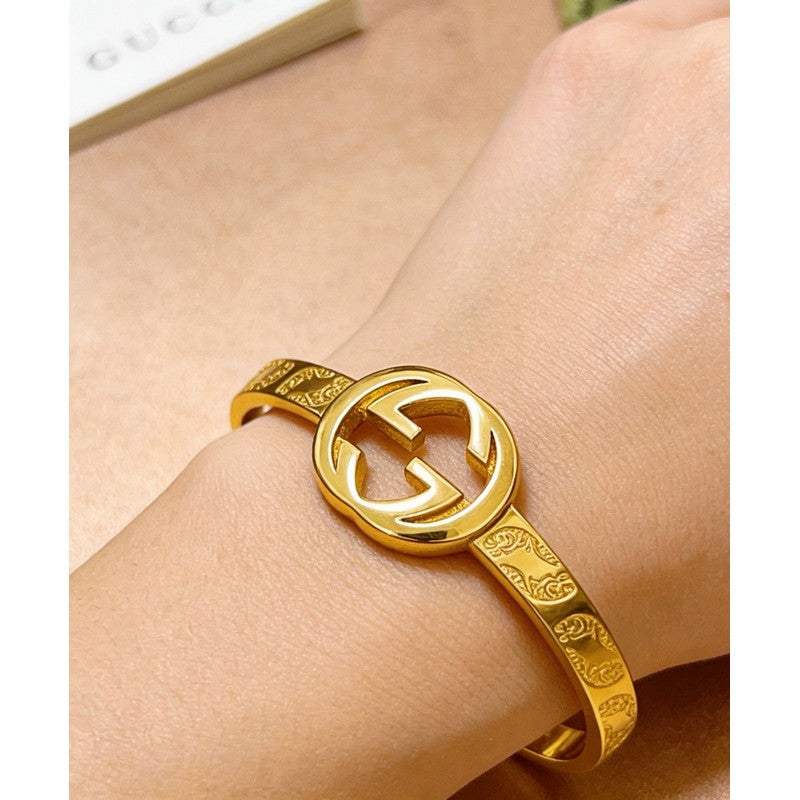 18K Gucci Interlocking G Gold Bracelet