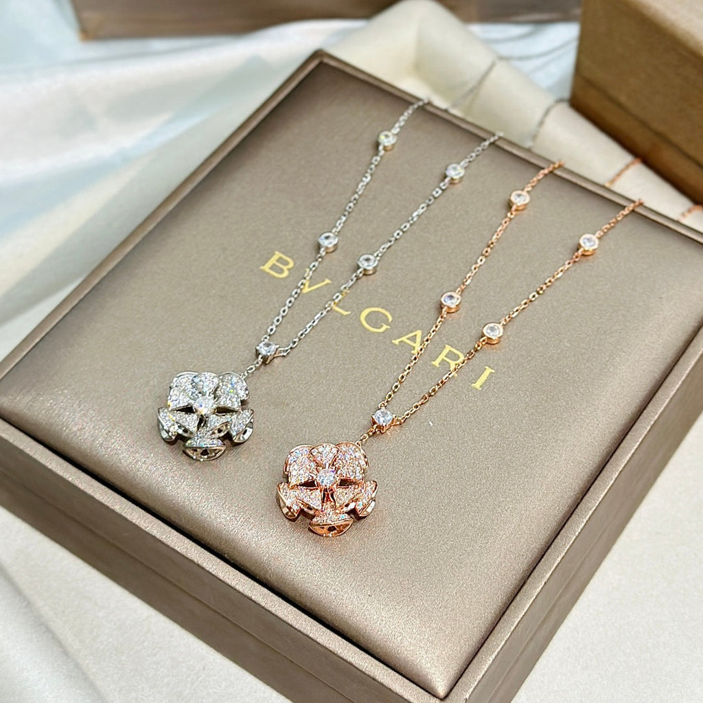18K BVLGARI Divas' Dream Diamond Necklace