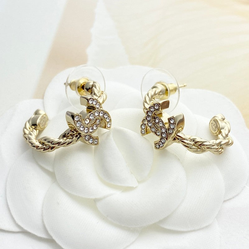 18K Chanel Diamond Circle Gold Earrings