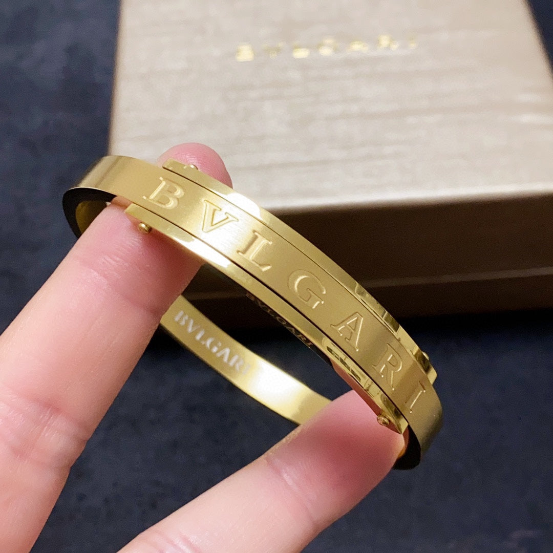 18K BVLGARI BV Vintage Bracelet