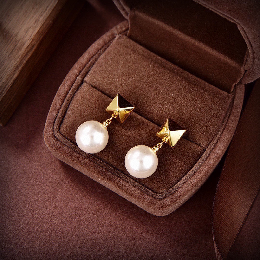 18K Valentino Vlogo Pearl Earrings