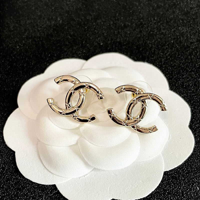18K Chanel Vintage Gold Earrings
