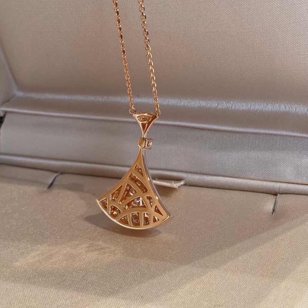 18K BVLGARI BV Divas' Dream Pave Diamond Necklace