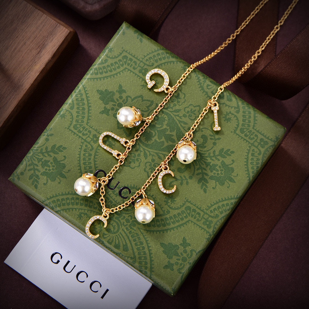 18K Gucci Fashion Show Chain Necklace