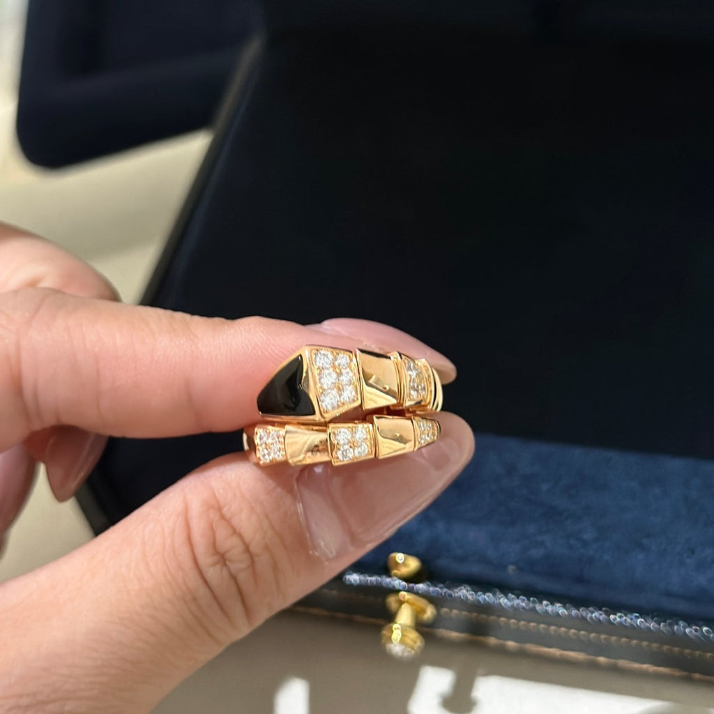 18K BVLGARI BV Serpenti Viper Black Ring