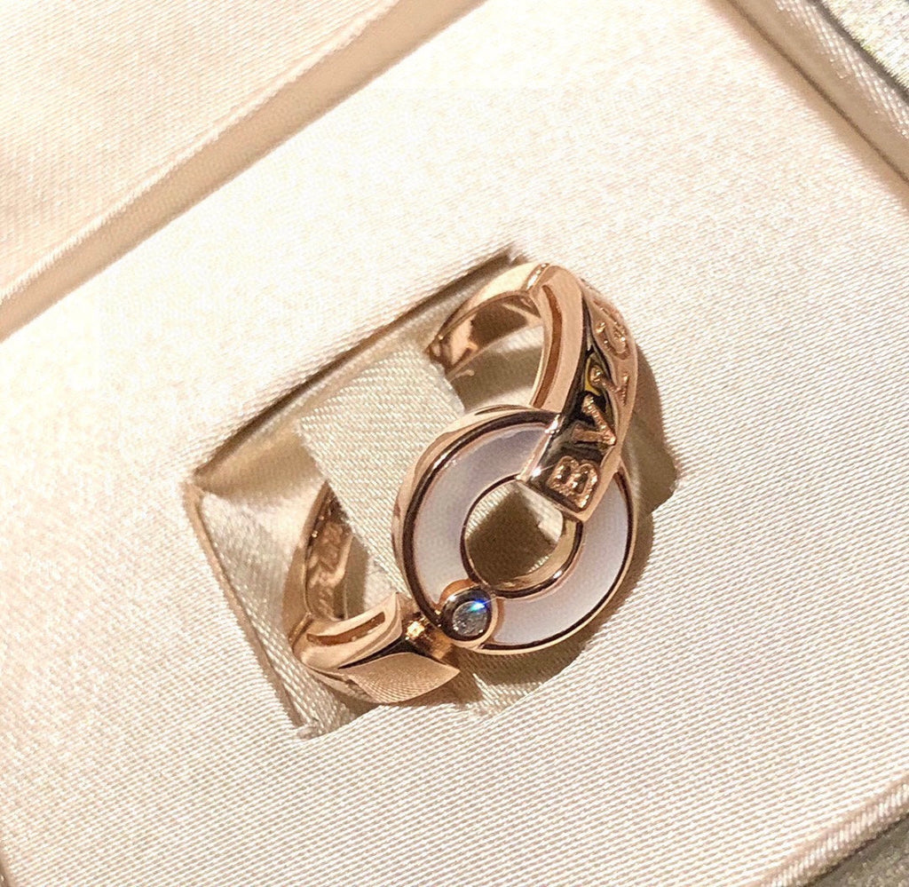 18K BVLGARI BV Pearl Ring