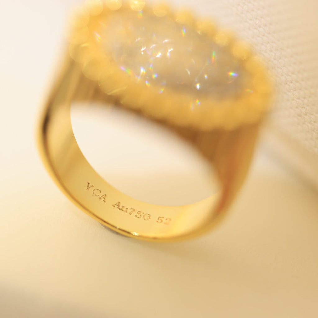 18K Van Cleef & Arpels Perlee Diamond Ring