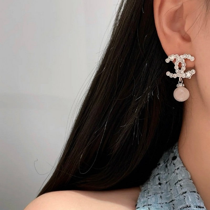 18K Chanel 25P Pink Pearl Gold Earrings