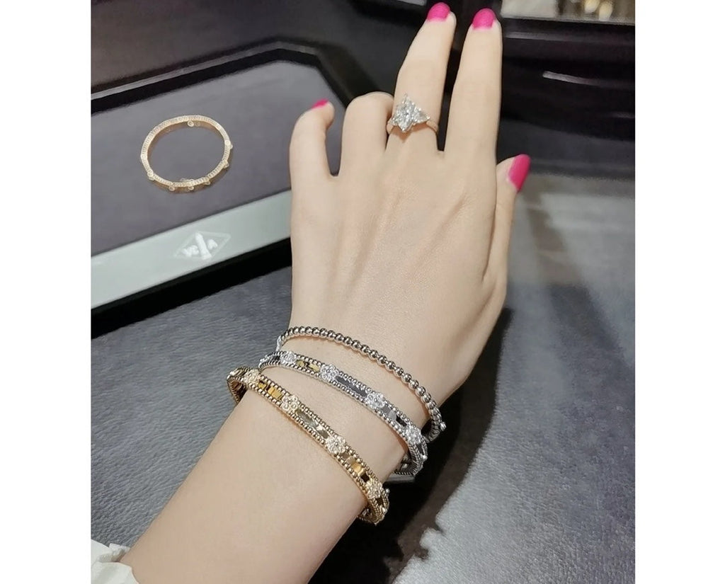 18K Van Cleef & Arpels Yellow Gold Perlee Sweet Clovers Small Bracelet