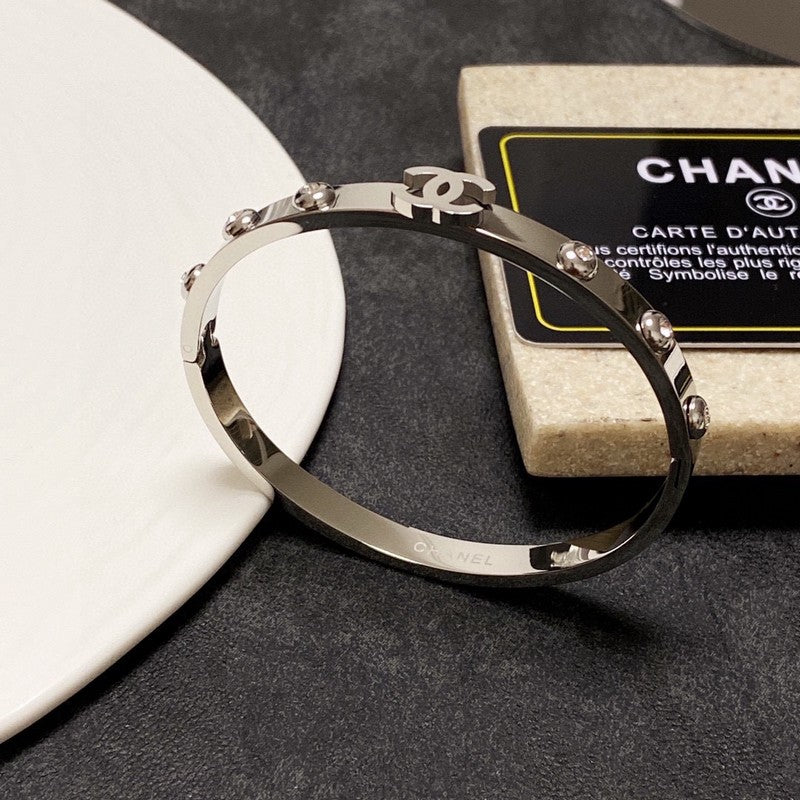 18K Chanel Vintage Diamond Bracelet
