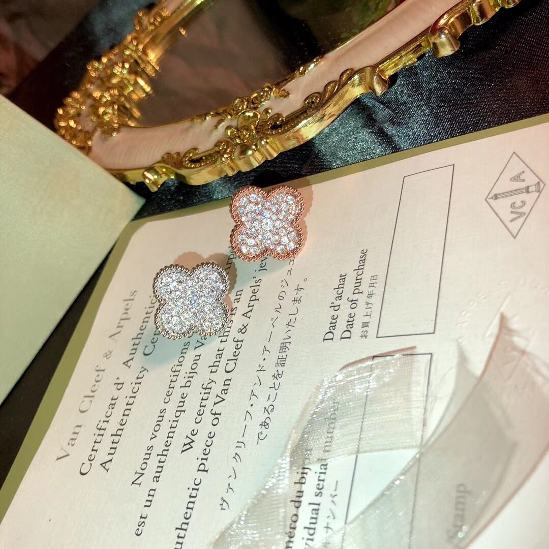 18K Van Cleef & Arpels Magic Alhambra Diamond Ring
