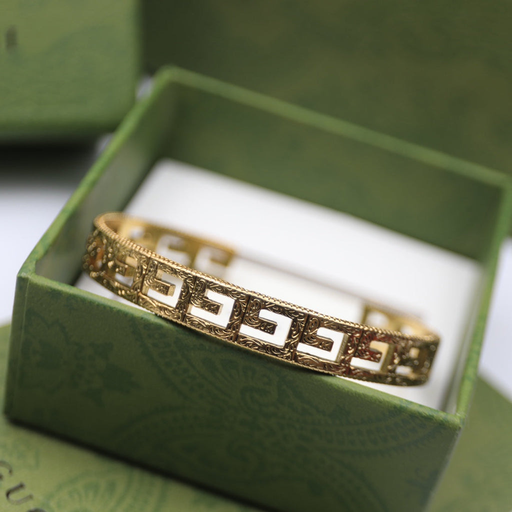 18K Gucci Cube Bracelet