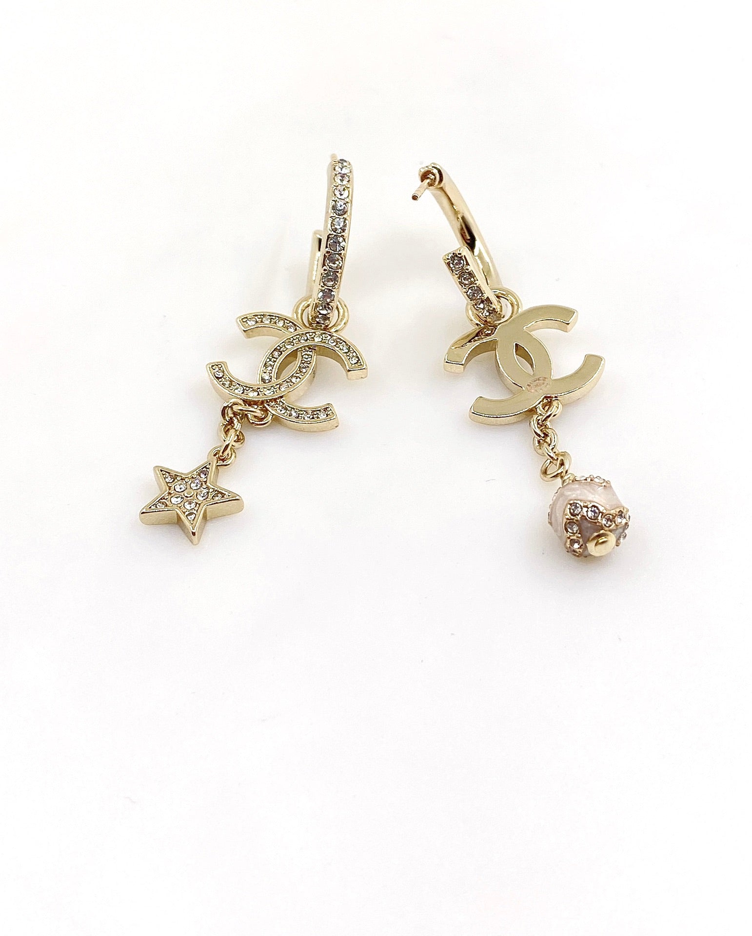 18K Chanel Star Pearls Pendant Earrings