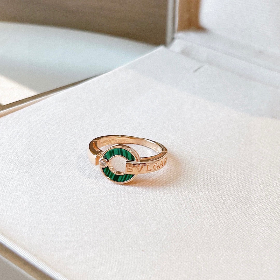 18K BVLGARI BV Malachite Ring
