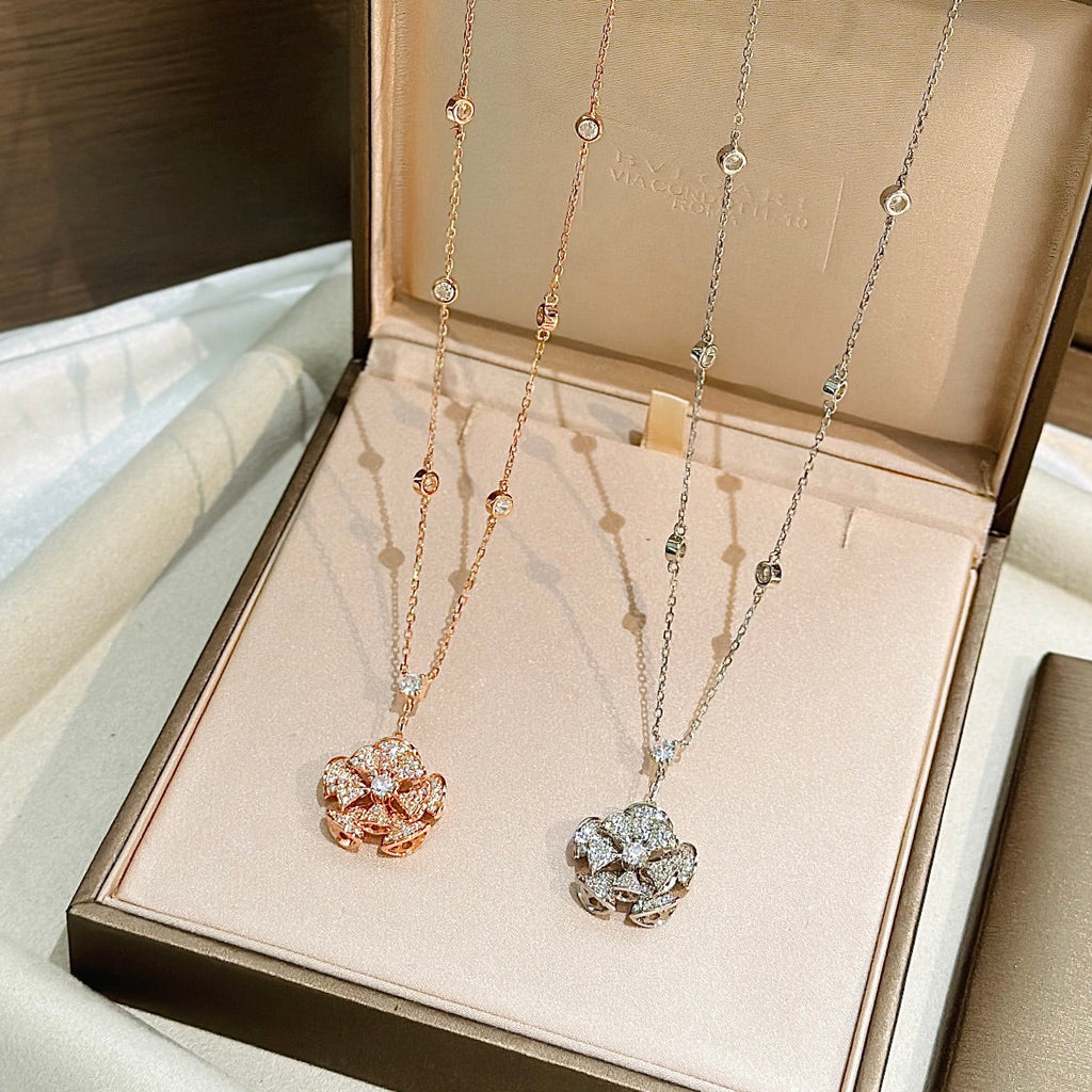 18K BVLGARI Divas' Dream Diamond Necklace