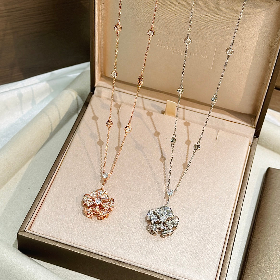18K BVLGARI Divas' Dream Diamond Necklace