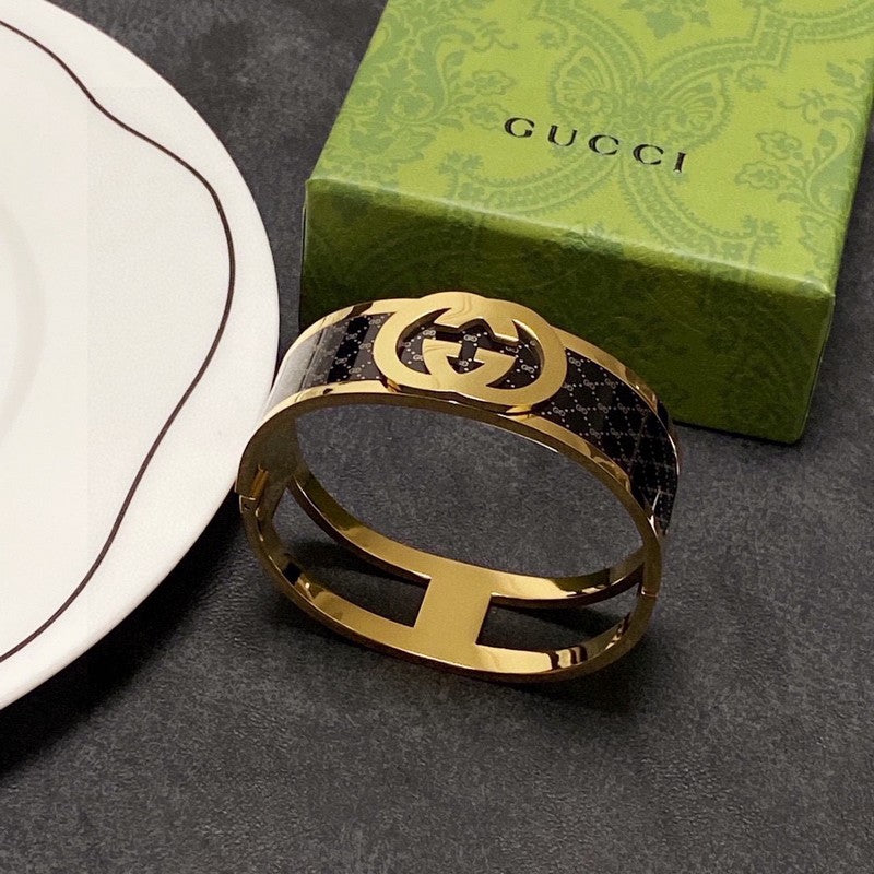 18K Gucci Black Gold Cuff Bracelet