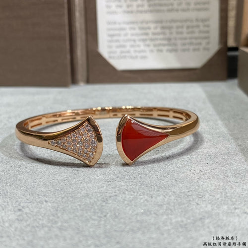 18K BVLGARI BV DIVAS' DREAM Carnelian Bangle Bracelet