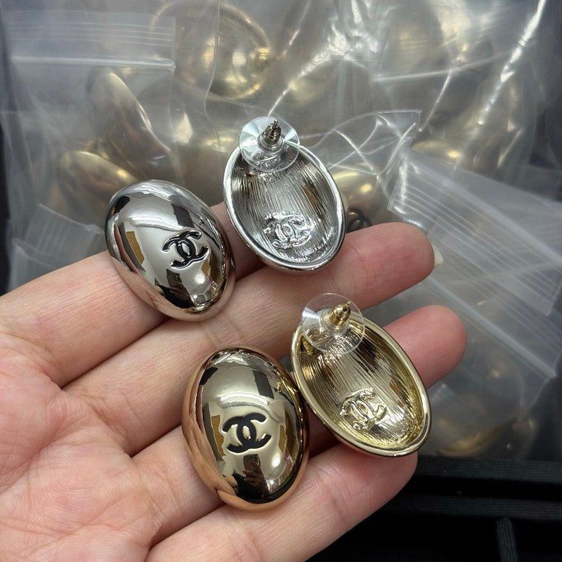 18K Chanel Oval Gold Earrings
