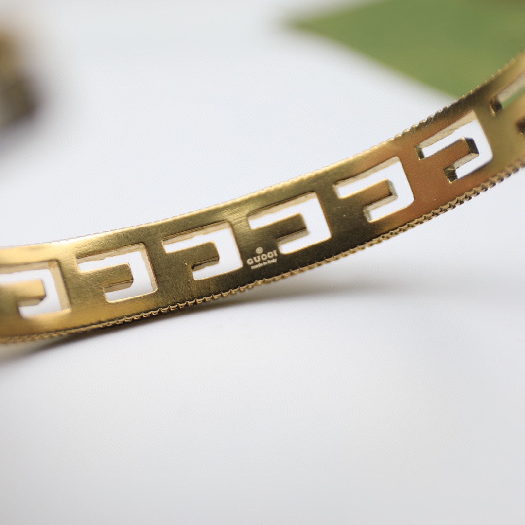 18K Gucci Cube Bracelet