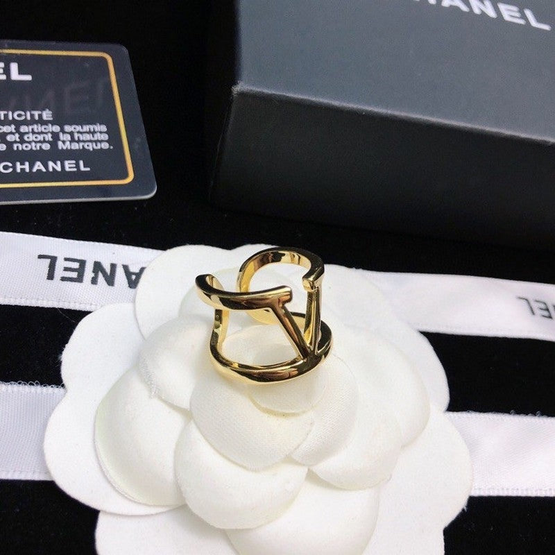 18K Valentino VLogo Signature Gold Ring