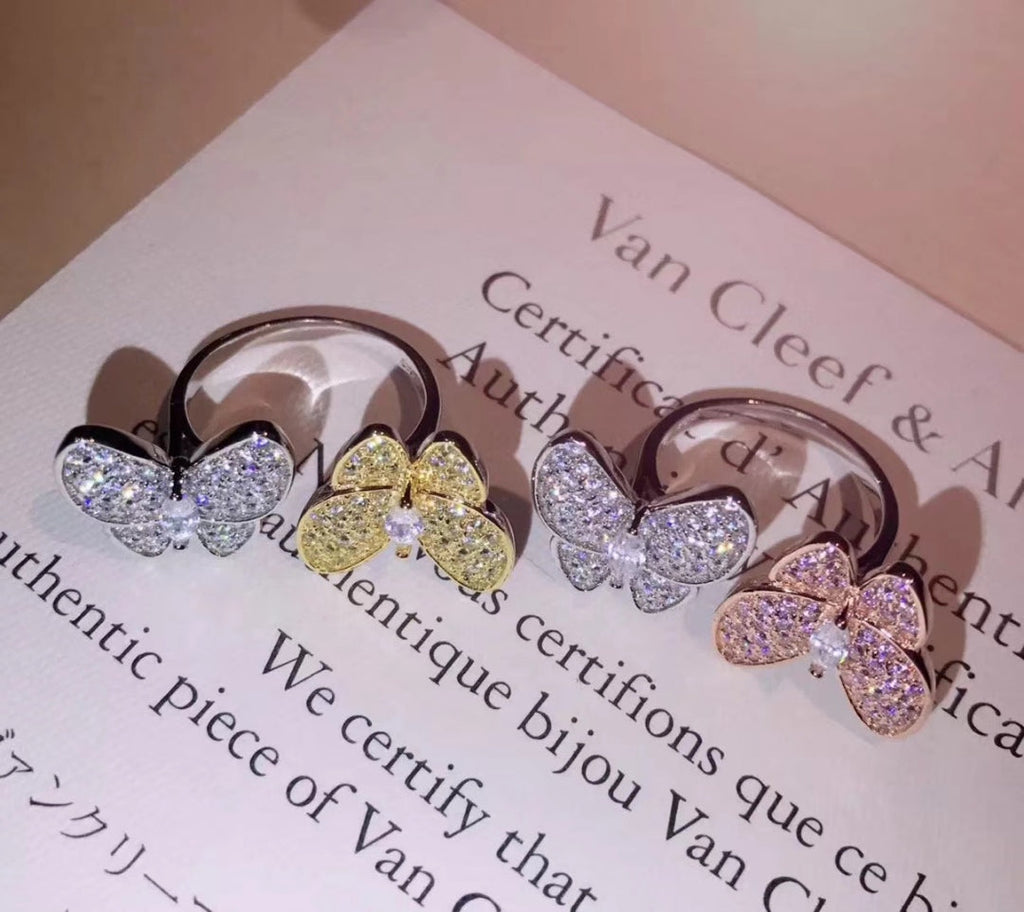 18K Van Cleef & Arpels Two Butterfly Between the Finger Ring