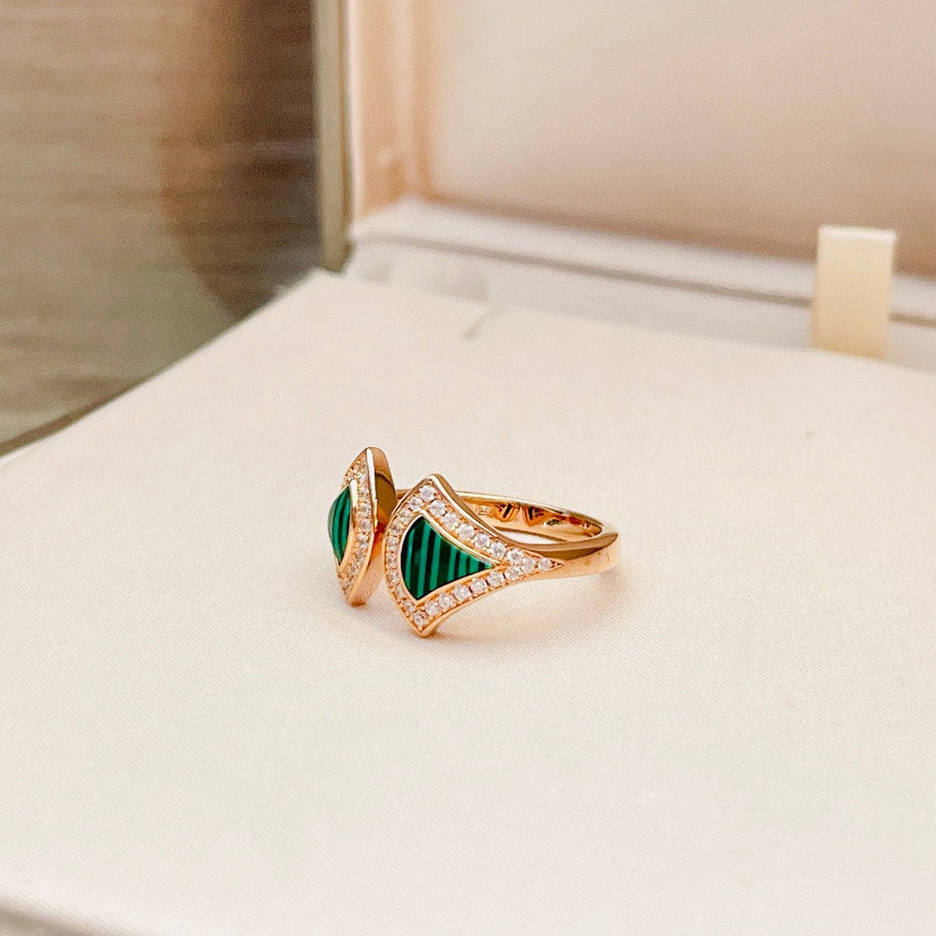 18K BVLGARI Divas' Dream Malachite Ring
